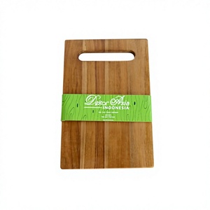 Planche à découper rectangulaire en bois de teck naturel avec poignée découpée, plateau de service pour préparation alimentaire, viande et fromage, Pure Art Setu - Product Image 1
