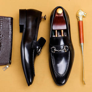 Chaussures habillées en cuir décontractées, idéales pour les fêtes et les mariages. Design tendance pour les chaussures pour hommes. - Product Image 4