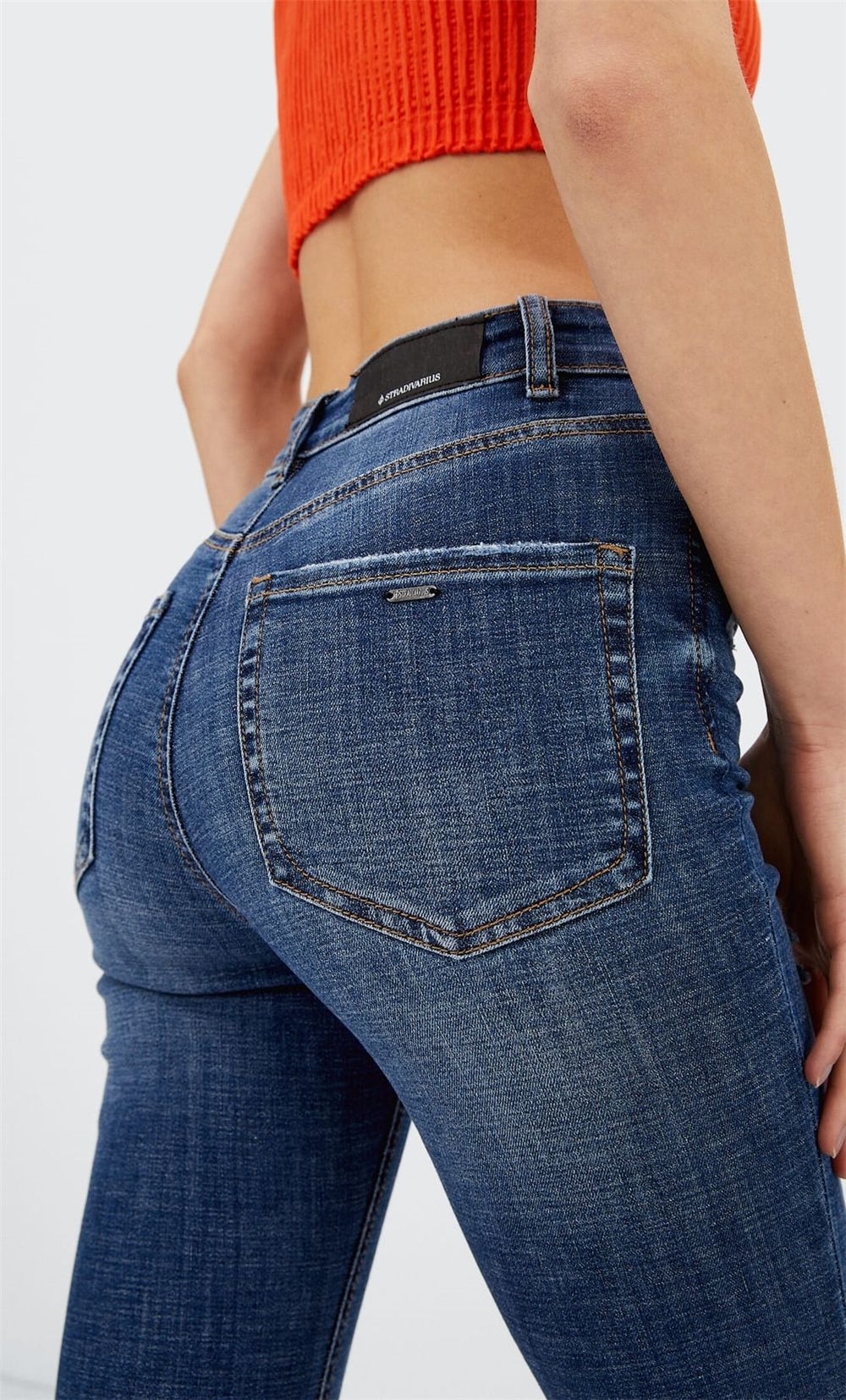 Jeans Skinny A Vita Alta Con Strappi Stile Brasiliano Per Donna