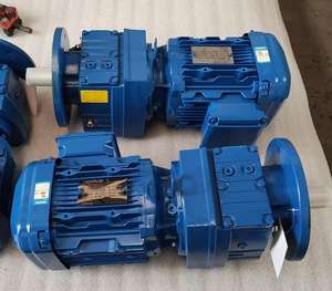 <span class=keywords><strong>Reductor</strong></span> de Engranajes Helicoidales de Dientes Rígidos Serie R/RF/RX/RXF del Fabricante, Relación 1.3-29180, Par 85-50000 Nm - Product Image 1