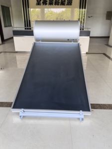 <span class=keywords><strong>Thermosiphon</strong></span> de chauffe-eau <span class=keywords><strong>solaire</strong></span> pressurisé compact à panneau plat 200L garantie de 5 ans revêtement en chrome noir hôtel ménage - Product Image 2