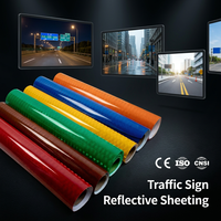 Feuille rétroréfléchissante microprismatique Lianxing EGP de qualité supérieure, conforme à la norme ASTM D4956 Type I, en vinyle PET alvéolé pour les signalétique routière de sécurité