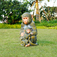 Maßgefertigte, handbemalte, lebensgroße, simulierte Orang-Utan-Statue aus Fiberglas für Garten, Park und Wald