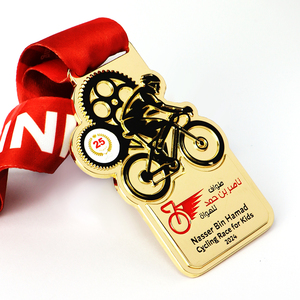 Médaille sportive en métal avec logo personnalisé, design unique, médaille de sport en métal émaillé 3D ajourée, souvenir de marathon - Product Image 3