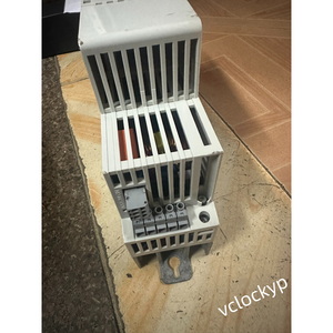 1 ชิ้นใหม่ LENZE อินเวอร์เตอร์ E84AVSCE1524SX0 - Product Image 3