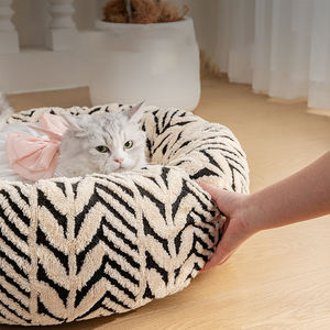 Новый дизайн: круглая плюшевая лежанка для животных с узором «зебра-шеврон», уютная и успокаивающая кровать для собак и кошек, для мелких и средних питомцев - Product Image 5