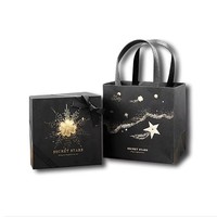 Boîte cadeau carrée rigide en papier noir portable, modèle 2026, la plus récente, avec poignée, impression personnalisée acceptée