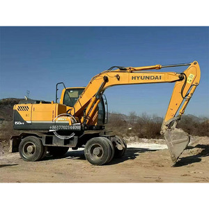 En stock : Excavatrice hydraulique Hyundai 150W-9 d'occasion, marque coréenne, engin de construction, roue 150W-7, moteur et boîte de vitesses. - Product Image 1