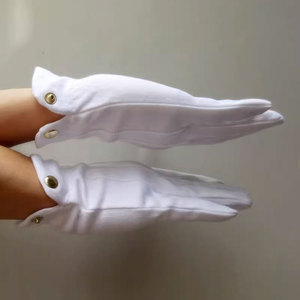 Gants professionnels en coton blanc à <span class=keywords><strong>3</strong></span> nervures avec boucle métallique au poignet, durables et antidérapants pour les uniformes de garde d'honneur et les événements cérémoniels - Product Image 3