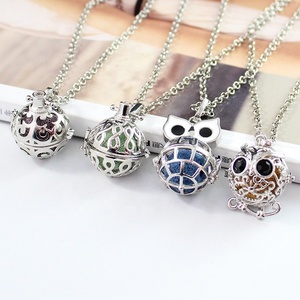 Kalung Aromaterapi Liontin Kandang Berongga Kustom Grosir, Diffuser Batu Lava Minyak Esensial, Liontin <span class=keywords><strong>DIY</strong></span>, Kalung Kenang-kenangan - Product Image 2