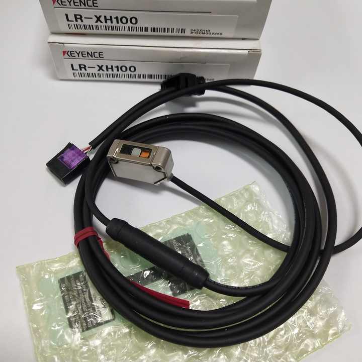Original KEYENCE LR-XH100 Sensor Head 100mm Range 2m Cable  