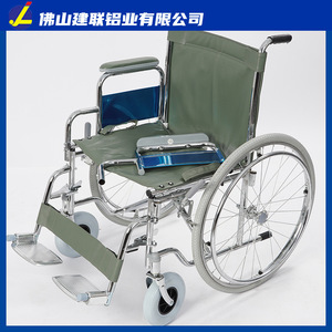 Fauteuil roulant manuel pliable portable en acier chromé avec frein en U pour les soins de santé des personnes âgées - Product Image 4
