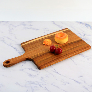 Tabla de cortar de madera de acacia de 40x20x1.5cm, rectangular, con asa, para servir frutas, pan y otros alimentos en la cocina. - Product Image 1