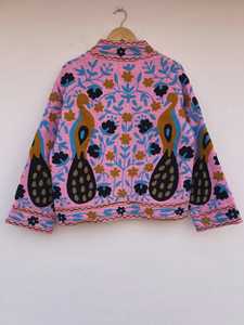 เสื้อแจ็คเก็ตผ้าฝ้ายปักลายสัตว์นกยูงสีชมพู ระบายอากาศได้ดี สไตล์ซูซานี สีสันสดใส โบโฮ ดัสเตอร์ ของขวัญสำหรับเธอ เสื้อคลุมผู้หญิง - Product Image 3