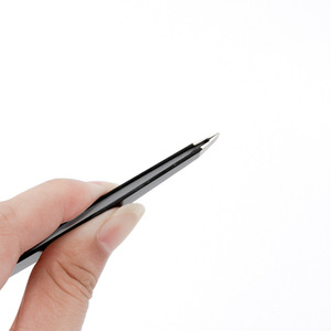 Lot de 2 pinces à sourcils en acier inoxydable, pinces noires pour arracher les poils, pinces à sourcils angulaires pour l'élimination de la barbe et - Product Image 2