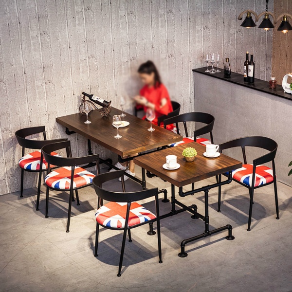 スタイリッシュで丈夫なレトロアメリカンダイナーテーブルと椅子で