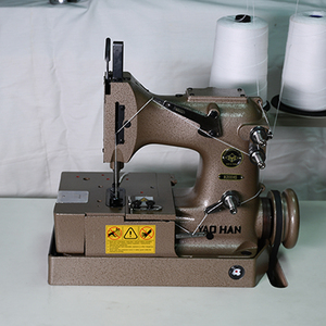 Machine automatique de fabrication de sacs en plastique à lit plat YAOHAN N200HS/DN2HS 3000 tr/min avec alimentation en huile pour sacs d'emballage de riz et d'aliments 1 - Product Image 1