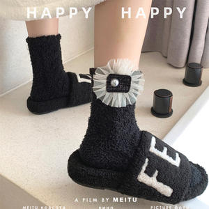 Bajo MOQ Invierno Bowknot Grueso <span class=keywords><strong>Dormir</strong></span> Cama Calcetines Microfibra Coral Fleece Fuzzy Home Mujeres Calcetines esponjosos - Product Image 3