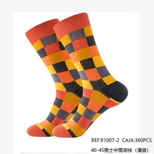 Calzini da Uomo a Metà Polpaccio 40-45 con Motivo a Quadri Colorati, Calze alla Moda - Product Image 3
