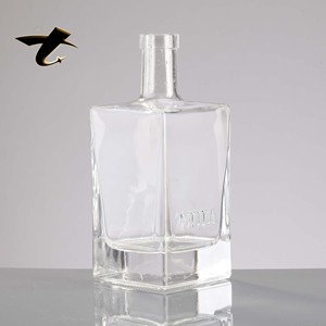 Bouteilles en verre cristal de luxe personnalisées en gros, carrées, 700 ml, 750 ml, 1000 ml pour spiritueux, vodka, whisky, tequila - Product Image 2