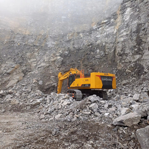 รถขุดไฮดรอลิก LiuGong 975F สำหรับงานหนัก ความจุบุ้งกี๋ 5 ลูกบาศก์เมตร สำหรับงานเหมืองหินและงานขุดดิน เครื่องจักรกลงานดินขนาด 75 ตัน 80 ตัน ส่งออกไปยังประเทศแอลจีเรีย - Product Image 1