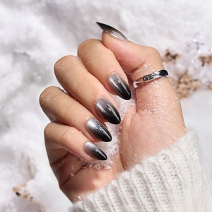 BTARTBOX - Juego de Uñas Postizas Cortas de Lujo, Forma Almendrada, para Invierno, Uñas de Gel Suave, Color Negro Ombre, Efecto Ojo de Gato, Venta al por Mayor - Product Image 1