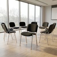 Chaise de conférence moderne empilable et rembourrée avec pieds en métal chromé pour salle de réunion de bureau et séminaire de formation
