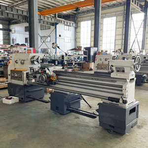 Tornio Parallelo Manuale Industriale CQ6251 CQ6232 per Lavorazioni Medie Macchina Tornio da Banco per Metalli - Product Image 3