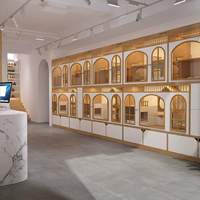 Vitrine d'exposition de luxe OEM/ODM en bois de caoutchouc et verre trempé pour animaux de compagnie, grande cage de reproduction pour chats, type villa