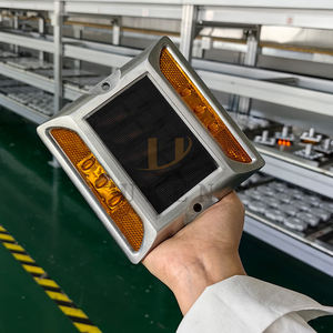 Большие (150 мм) водонепроницаемые (IP68) светоотражающие дорожные маркеры на солнечных батареях из алюминия с LED-подсветкой для предупреждения об опасности - Product Image 3