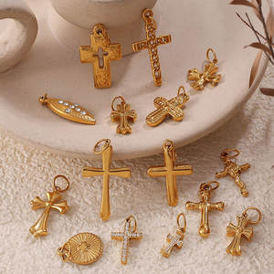 Colgantes y dijes de moda de acero inoxidable 316L chapados en oro PVD de 14K y 18K personalizados para hacer pulseras y dijes de cruz para la creación de joyas. - Product Image 1