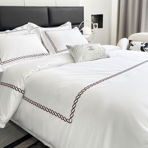 Juego <span class=keywords><strong>de</strong></span> ropa <span class=keywords><strong>de</strong></span> <span class=keywords><strong>cama</strong></span> <span class=keywords><strong>de</strong></span> Hotel <span class=keywords><strong>de</strong></span> lujo <span class=keywords><strong>de</strong></span> 4 piezas 300TC tamaño Queen sábana <span class=keywords><strong>de</strong></span> algodón bordada funda <span class=keywords><strong>de</strong></span> almohada funda nórdica técnica tejida para Hotel - Product Image 2
