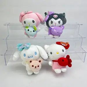 Mix all'ingrosso 4 pollici famoso Anime popolare cartone animato Sanrio peluche portachiavi piccoli regali a buon mercato giocattoli