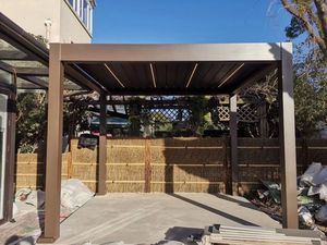Pérgola Bioclimática Motorizada Moderna, Estructura de Aluminio con Recubrimiento en Polvo, Techo Transpirable Ecológico para Exteriores, Gazebo para Jardín, Terraza - Product Image 2