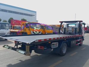 Promotion : Camion de dépannage Isuzu KV100 4x2 de 4 tonnes avec plateau hydraulique – Véhicule de sauvetage routier économique à vendre - Product Image 5