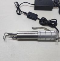 Hair Injection Machine Plus est une machine d'injection de cheveux humains qui produit des perruques de main pour les hommes et les femmes pour les perruques de cuir chevelu