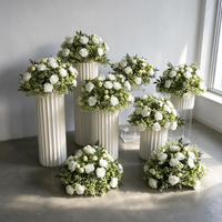 Set Rangkaian Bunga Kolom Pernikahan Mawar Putih Buatan dengan Gypsophila