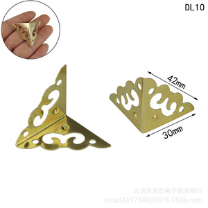 DL10 Yellow Metal Corner Bracket 30x42mm For <b>Wooden</b> <b>Box</b> Decoration Craft Use - Product Image 1