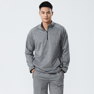 Completo Sportivo da Uomo con Colletto a Zip, <span class=keywords><strong>Maglia</strong></span> a Maniche Lunghe e Pantaloncini, Set da Palestra in 2 Pezzi, Tuta Larga per Uomo - Product Image 4