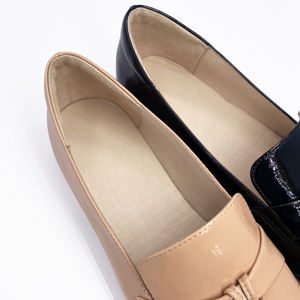 Новые женские туфли на плоской подошве, оптовая продажа, кожаная Повседневная Удобная классическая обувь, одна обувь - Product Image 5