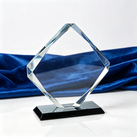 En gros Logo Personnalisé Mot Graver 3D Vierge Optique K9 Cristal Trophée Verre Plaque de Prix