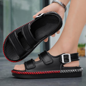 Sandalias de exterior para hombre, antideslizantes para baño, con suela gruesa y acolchada, pantuflas suaves para el hogar. - Product Image 5