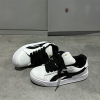 Nouvelles Chaussures de Skate Décontractées Blanches à Lacets, Style Rétro Tendance, Semelle Épaisse, Polyvalentes et à la Mode pour Couple