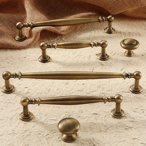 Poignée <span class=keywords><strong>de</strong></span> meuble en laiton <span class=keywords><strong>de</strong></span> style Mid-Century français, finition bronze antique, à trou unique, pour cuisine et armoire <span class=keywords><strong>de</strong></span> style rétro américain - Product Image 1