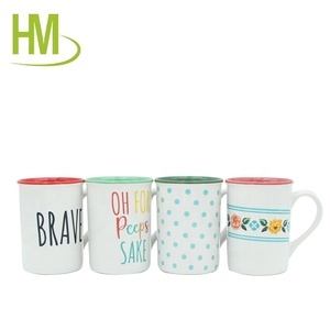 <span class=keywords><strong>Mug</strong></span> à café en grès céramique <span class=keywords><strong>de</strong></span> Noël, divers designs, avec anse, pour eau chaude, sans BPA, sans danger pour les aliments, compatible micro-ondes, promotion en gros à prix abordable - Product Image 1