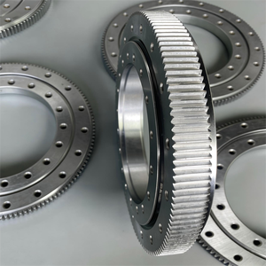 用于挖掘机应用的单列四点接触球推力轴承，具有高承载能力011.16.200 - Product Image 3