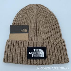 Bonnet d'hiver unisexe en tricot, style streetwear, chaud et résistant au froid, avec broderie à rayures verticales épaissies - Product Image 4