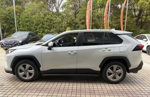 <span class=keywords><strong>RAV4</strong></span> SUV Compact <span class=keywords><strong>2021</strong></span> 2022 2023 avec performances fiables, intérieur spacieux, caractéristiques de sécurité modernes, véhicule d'occasion - Product Image 2