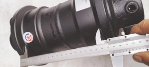 Bộ phận gầm xe 81n6-11010gg máy xúc R210-9 Con lăn theo dõi - Product Image 4