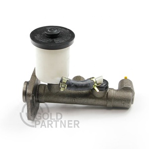 Cilindros maestros de freno de coche, piezas de repuesto para Toyota Isuzu NPR75 <span class=keywords><strong>Kia</strong></span> Pride Nissan FB 14 Nissan Terrano - Product Image 1